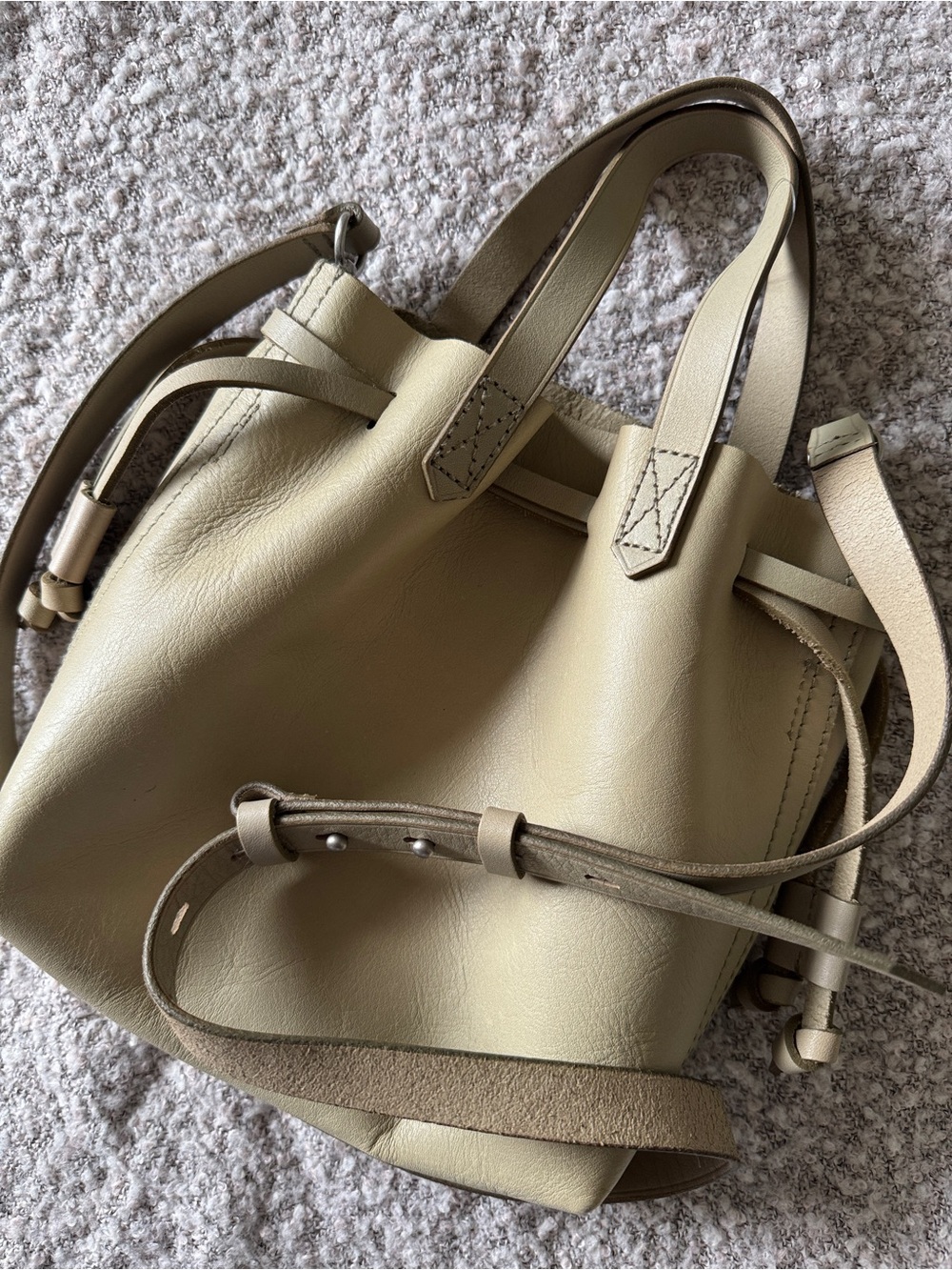 Madewell Transport Bucket Bag in Vintage Parchment Leather | NWOT